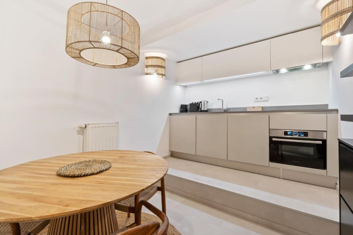 Elegant 1br Retreat In Peaceful Grund Apartment Luxemburg